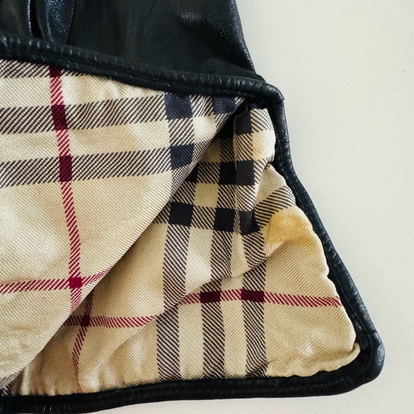 Burberry London Leather Gloves - Picture 4 of 5